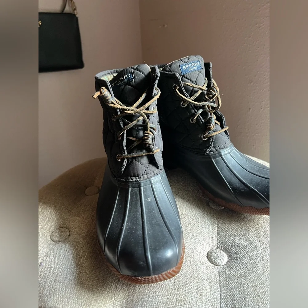 Sperry Women’s Size 8 Quilted Duck Boots | Winter Weather Essential